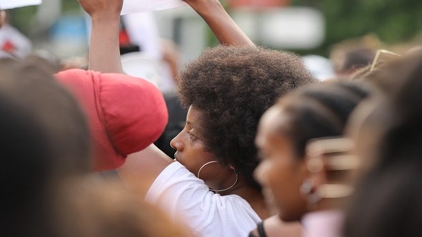 Professora faz B.O. após tirar a roupa em protesto contra racismo em mercado - policia, brasil