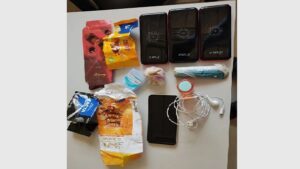 Irecê: Servidor é preso suspeito de entrar com drogas e celulares em presídio - policia, irece
