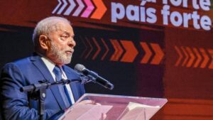 Lula pede que ministros não lavem "roupa suja" em público - politica