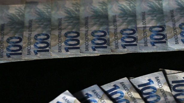 Arrecadação federal chega a R$ 215,6 bilhões em outubro - economia