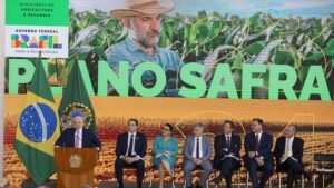 Governo lança Plano Safra de R$ 364,22 bilhões para agronegócio - politica