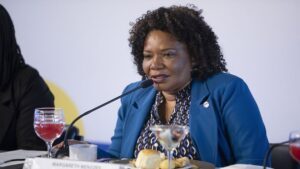Ministra defende volta da cota para filmes brasileiros - cinema, brasil
