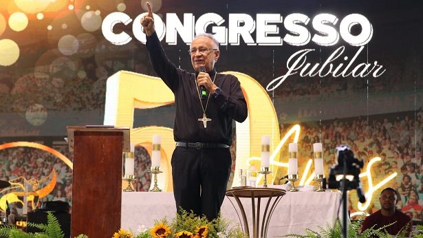 Congresso Jubilar da RCC reuniu grupos de oração das 23 dioceses da Bahia - noticias, destaque, catolico, bahia
