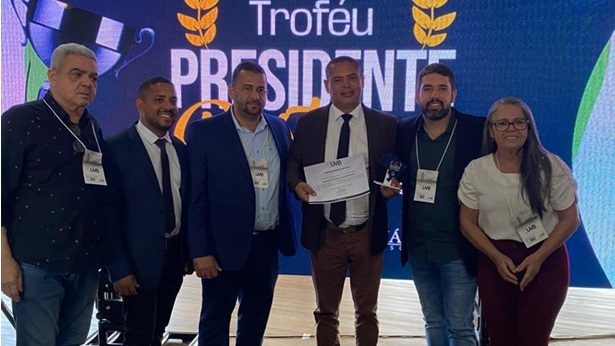 Presidente da Câmara Municipal de Santo Antonio de Jesus recebe Troféu Presidente Destaque da UVB - saj, noticias