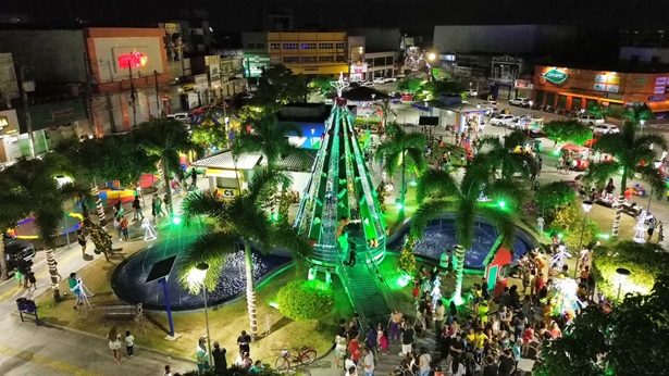SAJ: Prefeitura inicia temporada natalina com o tema Doces Sonhos de Natal - saj