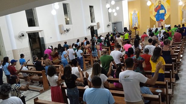 Renovação Carismática Católica da Diocese de Amargosa realiza ação missionária em Mutuípe - saj, noticias, destaque