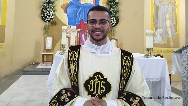 Diácono Fernando será ordenado padre em Ubaíra no domingo (03) - ubaira, destaque, bahia