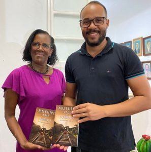 Lanza lança na Casa de Cultura o livro MUTUÍPE E VALE DO JIQUIRIÇÁ-HISTÓRIAS E MEMÓRIAS - noticias, mutuipe, destaque