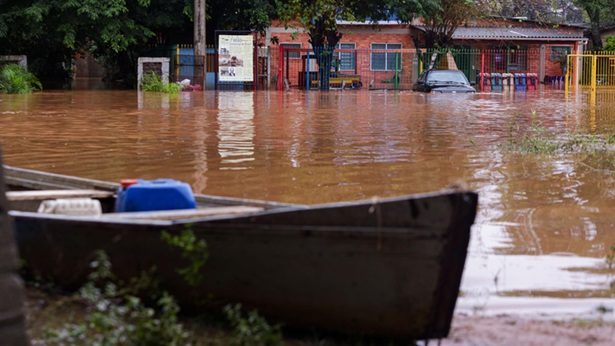 Chuvas no Rio Grande do Sul: após máximas históricas, níveis começam a baixar nos rios Caí e Taquari - brasil