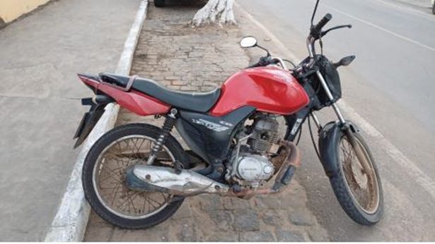 Moto com motor e chassi adulterados é apreendida em rodovia baiana - inhambupe, bahia