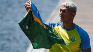 Isaquias Queiroz fica em segundo e vai disputar semifinal da canoagem individual 1000m - noticias, esporte