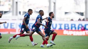 Com gols de Everton Ribeiro e Juba, Bahia vence o Ba-Vi e volta a triunfar no Brasileirão - esporte