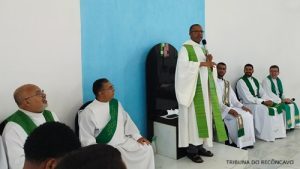 Padre José Raimundo dos Santos preside primeira missa como Vigário Paroquial em Laje - noticias, laje, destaque, catolico