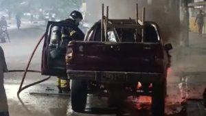 Carro foi incendiado em Santo Antônio de Jesus nesta quinta (05) - saj, destaque