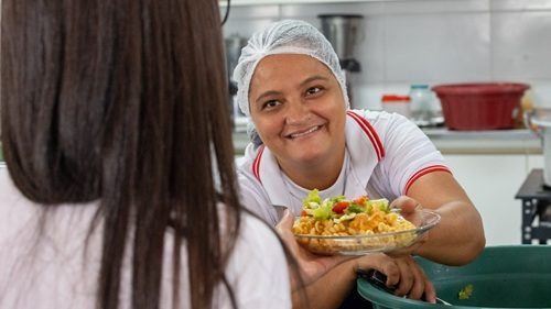 Nova Soure: Refeições no CETI Sertão da Natuba são preparadas com alimentos livres de agrotóxicos - nova-soure, noticias, bahia