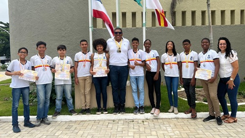 SAJ: Alunos da ELEM recebem medalhas na Olimpíada de Astronomia e Mostra de Foguetes - saj, noticias