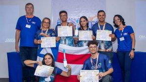 Mirante: Foguetes feitos por estudantes do Colégio Professor Diomar Silva Brito se destacam na Mostra Brasileira de Foguetes - noticias, mirante, bahia