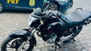 PRF apreende motocicleta adulterada em Santo Estevão - santo-estevao, bahia