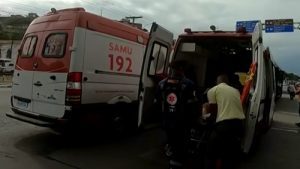 Acidente com ônibus deixa feridos em Salvador nesta segunda - salvador, bahia