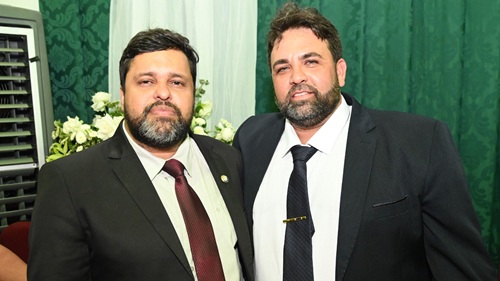 Dr. Fábio Nonato e Adeilton Almeida tomam posse como prefeito e vice em Jaguaripe - noticias, jaguaripe, bahia