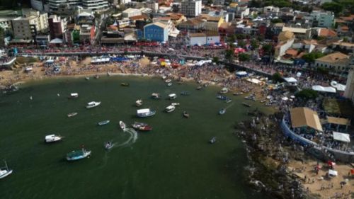 Baianos e turistas participam dos 103 anos da Festa de Iemanjá em Salvador - salvador, bahia