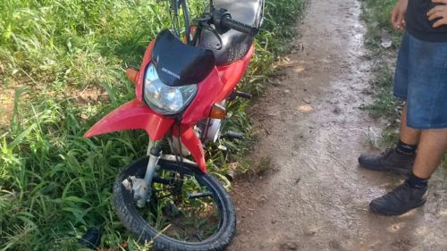 Homens ficam feridos após colisão entre motocicletas em Mutuipe - noticias, mutuipe, transito