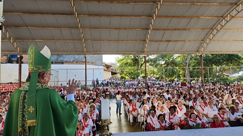 Dom Juraci Gomes de Oliveira no encontro do Apostolado da Oração em Mutuípe