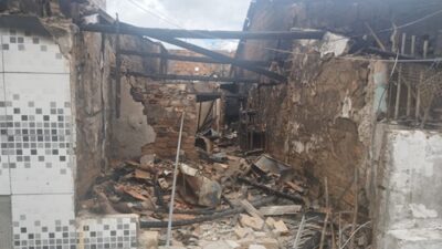 Casa pega fogo em Santo Antônio de Jesus