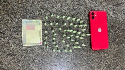 Drogas e celular apreendidos em Castro Alves