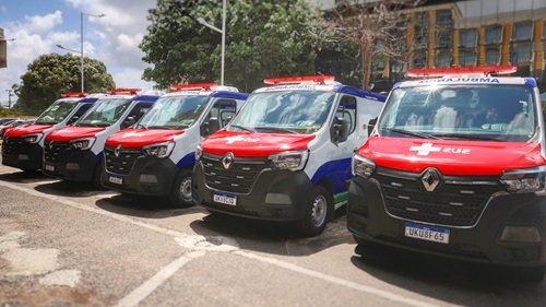 Dez novas ambulâncias são entregues para reforçar o SAMU e o transporte de pacientes na Bahia