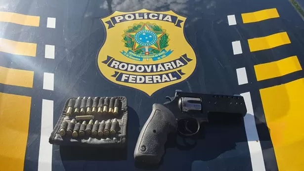 Jeremoabo: PRF prende homem por porte ilegal de arma de fogo e munições - jeremoabo