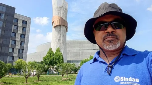 Ivan Rios durante experiência acadêmica e institucional na China