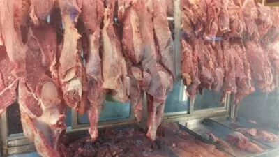 Carne bovina em açougue
